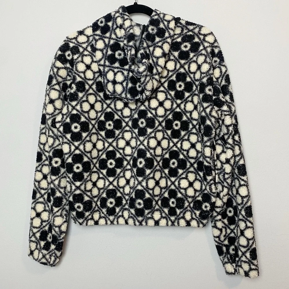 Maine Layer Laid Back Flower Print Sherpa Pullover